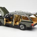 Mercedes 230T W123 T-Model Verde Metallizzato Norev 1:18 183730 - image 5 of 8