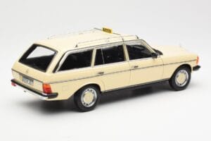 Mercedes 230T W123 T-Model Taxi Norev 1:18 183731 Pressofusione — immagine 3 di 8