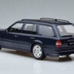 Mercedes E36 AMG S124 Blu Otto 1:18 OT753 Resina - image 5 of 6