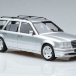 Mercedes E36 AMG S124 Argento Otto 1:18 OT889 Resina - image 4 of 6