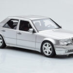 Mercedes E500 W124 Argento Otto 1:18 - image 4 of 6