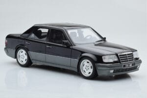 Mercedes E60 AMG W124 Nero Otto 1:18 OT131 Resina — immagine 4 di 6