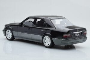 Mercedes E60 AMG W124 Nero Otto 1:18 OT131 Resina — immagine 5 di 6