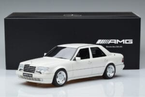 Mercedes E60 AMG W124 Bianco Otto 1:18 B66040640 Resina — immagine 6 di 6