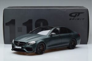 Mercedes E63 AMG Brabus 800 W213 Verde GT Spirit 1:18 GT208 Resina — immagine 6 di 6