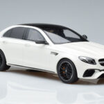 Mercedes AMG E63 S W213 Bianco GT Spirit 1:18 - image 4 of 6