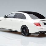 Mercedes AMG E63 S W213 Bianco GT Spirit 1:18 - image 5 of 6