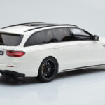 Mercedes AMG E63 S S213 T-Model Bianco GT Spirit 1:18 - image 2 of 6