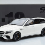 Mercedes AMG E63 S S213 T-Model Bianco GT Spirit 1:18 - image 6 of 6