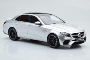 Mercedes AMG E63 S W213 Argento GT Spirit 1:18 GT230 Resina — immagine 4 di 6