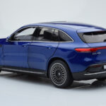 Mercedes EQC 400 Brilliant Blu NZG 1:18 - image 5 of 8