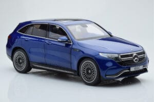 Mercedes EQC 400 Brilliant Blu NZG 1:18 B66963757 Pressofusione — immagine 6 di 8