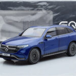 Mercedes EQC 400 Brilliant Blu NZG 1:18 - image 8 of 8
