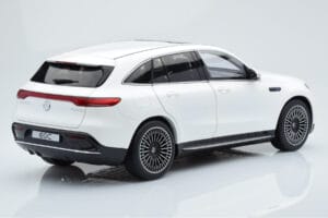 Mercedes EQC 400 Diamond Bianco NZG 1:18 B66963756 Pressofusione — immagine 3 di 8