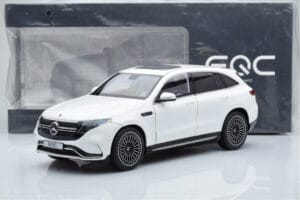 Mercedes EQC 400 Diamond Bianco NZG 1:18 B66963756 Pressofusione — immagine 8 di 8
