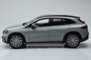 Mercedes EQE SUV X294 AMG Line Alpine Grigio NZG 1:18 B66960837 Pressofusione — immagine 4 di 8