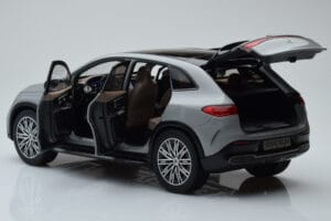 Mercedes EQE SUV X294 AMG Line Alpine Grigio NZG 1:18 B66960837 Pressofusione — immagine 5 di 8