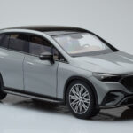 Mercedes EQE SUV X294 AMG Line Alpine Grigio NZG 1:18 - image 6 of 8