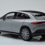 Mercedes EQE SUV X294 AMG Line Alpine Grigio NZG 1:18 - image 7 of 8