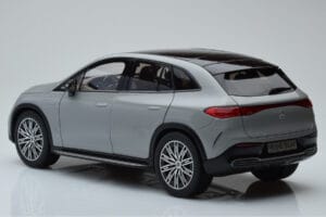 Mercedes EQE SUV X294 AMG Line Alpine Grigio NZG 1:18 B66960837 Pressofusione — immagine 7 di 8