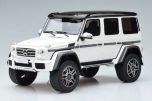 Mercedes G500 4x4 W463 GT Spirit 1:18 GT142 Resina