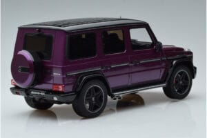 Mercedes G63 AMG W463 Crazy Color Galactic Beam Dealer Edition GT Spirit 1:18 B66961014 Resina — immagine 2 di 6