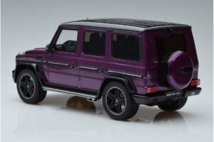 Mercedes G63 AMG W463 Crazy Color Galactic Beam Dealer Edition GT Spirit 1:18 B66961014 Resina — immagine 5 di 6