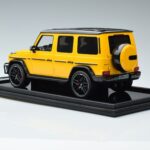 Mercedes AMG G63 W463 Giallo MotorHelix 1:18 MH018 Y Resina - image 5 of 7