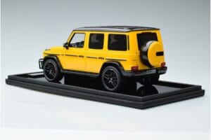Mercedes AMG G63 W463 Giallo MotorHelix 1:18 MH018-Y Resina — immagine 5 di 7
