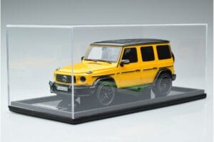 Mercedes AMG G63 W463 Giallo MotorHelix 1:18 MH018-Y Resina — immagine 6 di 7