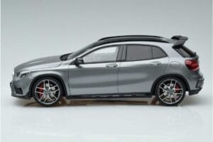 Mercedes AMG GLA 45 X156 Edizione Concessionaria GT Spirit 1:18 B66960467 Resina — immagine 3 di 6