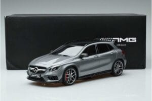 Mercedes AMG GLA 45 X156 Edizione Concessionaria GT Spirit 1:18 B66960467 Resina — immagine 6 di 6