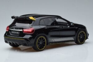 Mercedes AMG GLA45 X156 Giallo Night Edition GT Spirit 1:18 B66960469 Resina — immagine 2 di 6