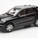 Mercedes M-Class W166 Obsidian Nero Metallizzato Minichamps 1:18 B66960063