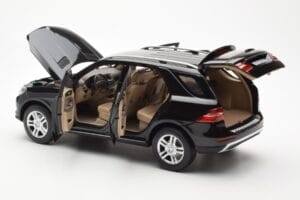 Mercedes M-Class W166 Obsidian Nero Metallizzato Minichamps 1:18 B66960063 Pressofusione — immagine 5 di 8