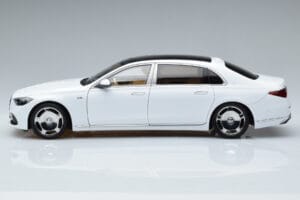 Mercedes Maybach S600 W222 V12 Biturbo Diamond Bianco Almost Real 1:18 820116 Pressofusione — immagine 4 di 11