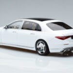 Mercedes Maybach S600 W222 V12 Biturbo Diamond Bianco Almost Real 1:18 - image 7 of 11