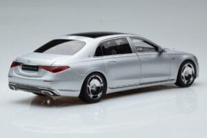 Mercedes Maybach S600 W222 V12 Biturbo Hightech Argento Almost Real 1:18 820118 Pressofusione — immagine 3 di 12