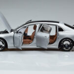 Mercedes Maybach S600 W222 V12 Biturbo Hightech Argento Almost Real 1:18 - image 4 of 12
