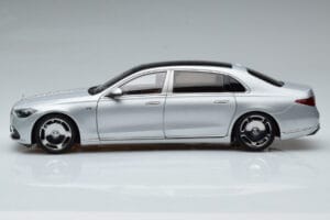 Mercedes Maybach S600 W222 V12 Biturbo Hightech Argento Almost Real 1:18 820118 Pressofusione — immagine 5 di 12