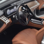 Mercedes Maybach S600 W222 V12 Biturbo Hightech Argento Almost Real 1:18 - image 10 of 12