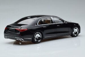 Mercedes Maybach S600 W222 V12 Biturbo Obsidian Nero Almost Real 1:18 820115 Pressofusione — immagine 3 di 11
