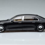 Mercedes Maybach S600 W222 V12 Biturbo Obsidian Nero Almost Real 1:18 - image 5 of 11