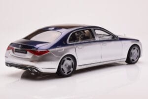 Mercedes Maybach S680 W223 Nautical Blu Cirrus Argento Almost Real 1:18 820125 Pressofusione — immagine 3 di 8