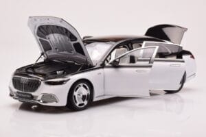 Mercedes Maybach S680 W223 Obsidian Nero Diamond Bianco Almost Real 1:18 820121 Pressofusione — immagine 2 di 7