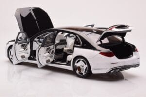 Mercedes Maybach S680 W223 Obsidian Nero Diamond Bianco Almost Real 1:18 820121 Pressofusione — immagine 4 di 7
