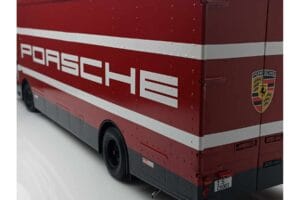 Mercedes O317 Porsche Transporter Rosso CMR 1:18 CMR149 Pressofusione — immagine 12 di 12