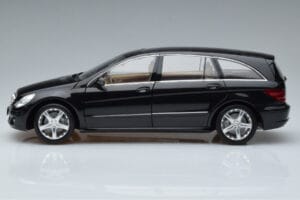 Mercedes R-Class W251 Obsidian Nero Minichamps 1:18 B66962325 Pressofusione — immagine 4 di 7