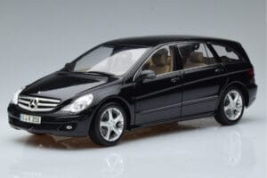Mercedes R-Class W251 Obsidian Nero Minichamps 1:18 B66962325 Pressofusione
