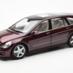 Mercedes R-Class W251 Rosso Metallizzato Minichamps 1:18